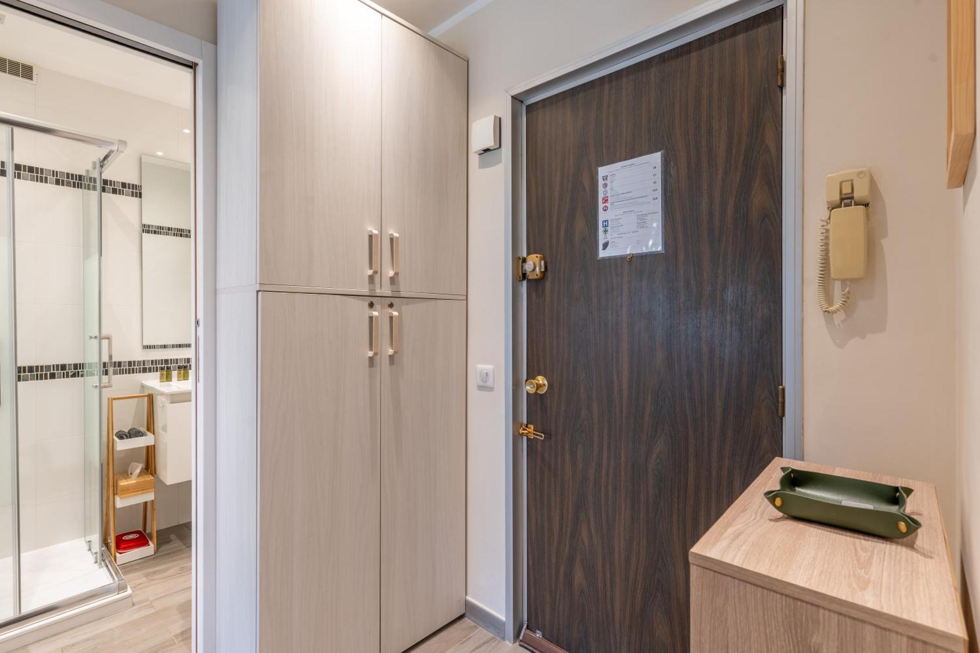 Fabuleux Appartement 2 Personnes Au Coeur De Menton, Climatise Et Proche Gares Routiere Et Sncf Dış mekan fotoğraf