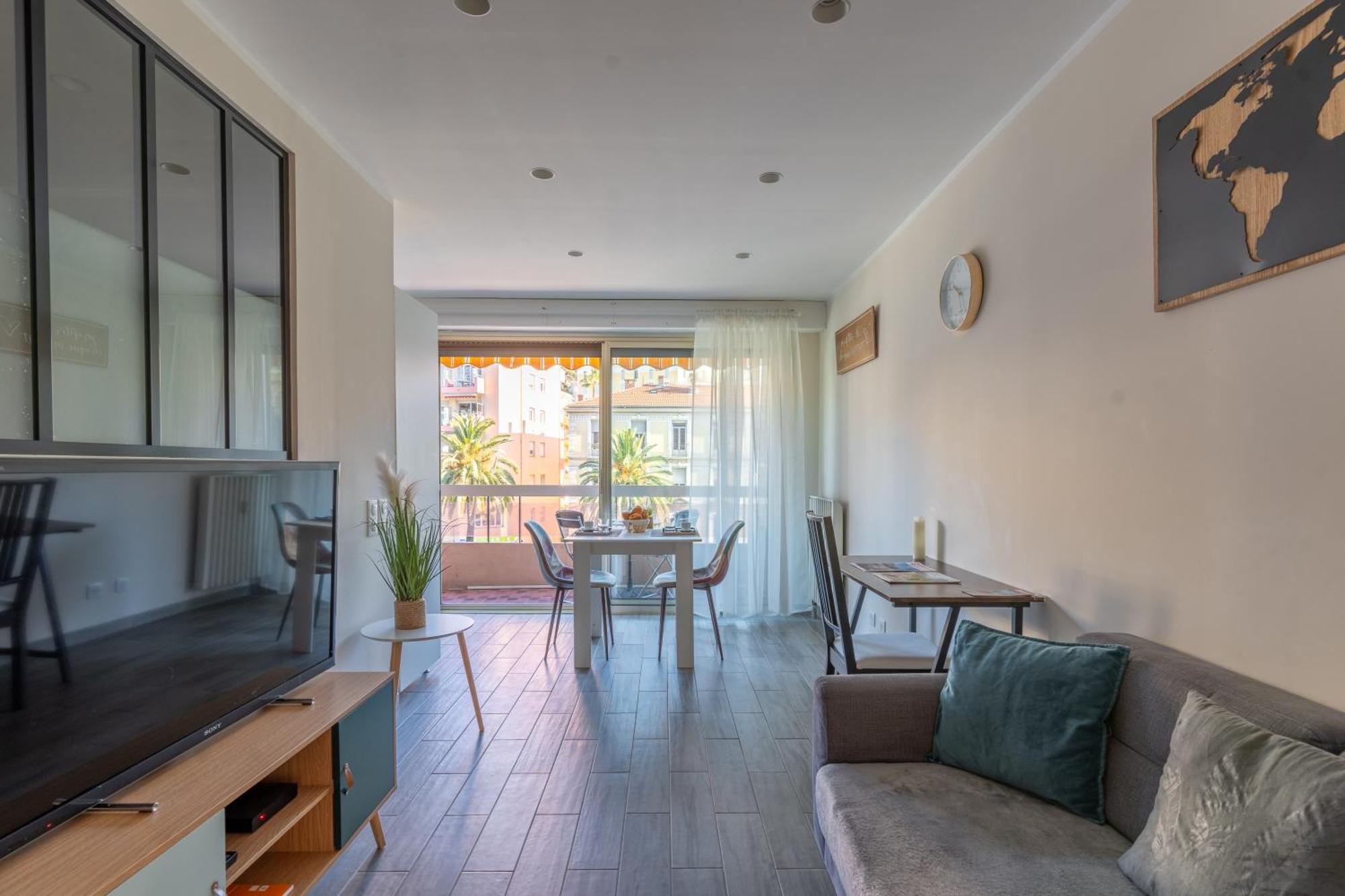 Fabuleux Appartement 2 Personnes Au Coeur De Menton, Climatise Et Proche Gares Routiere Et Sncf Dış mekan fotoğraf