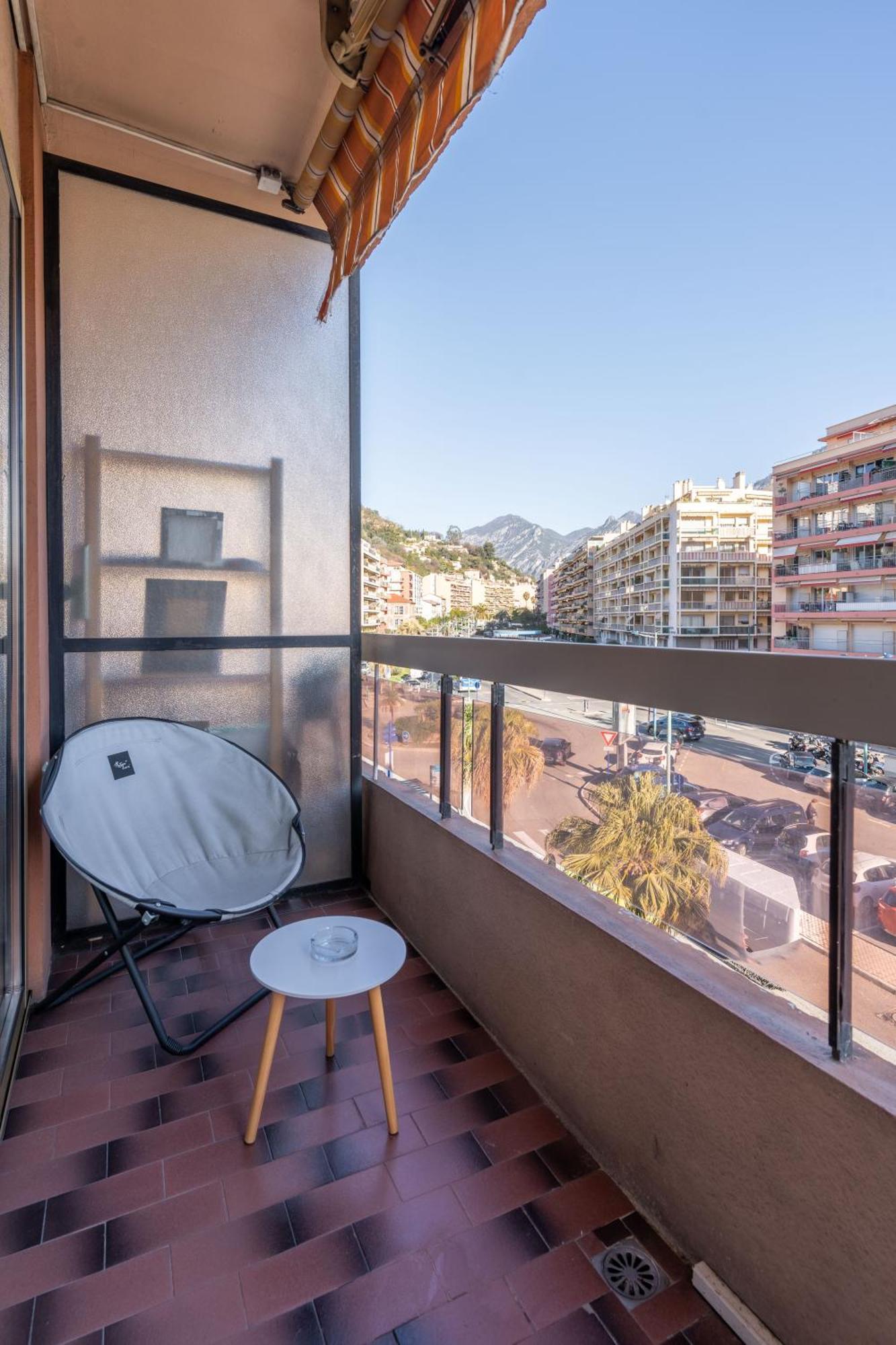 Fabuleux Appartement 2 Personnes Au Coeur De Menton, Climatise Et Proche Gares Routiere Et Sncf Dış mekan fotoğraf