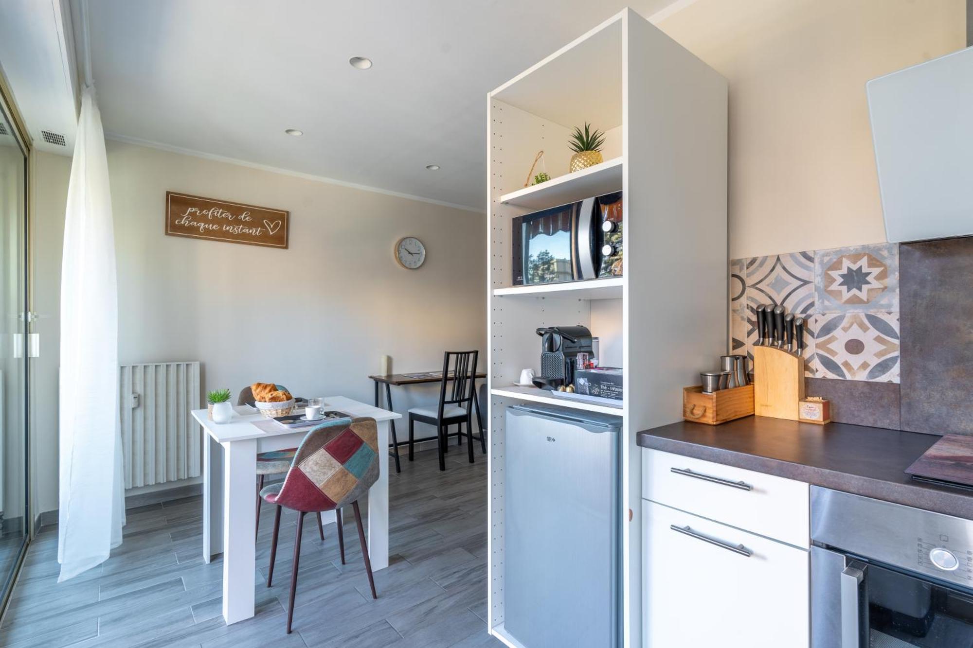 Fabuleux Appartement 2 Personnes Au Coeur De Menton, Climatise Et Proche Gares Routiere Et Sncf Dış mekan fotoğraf